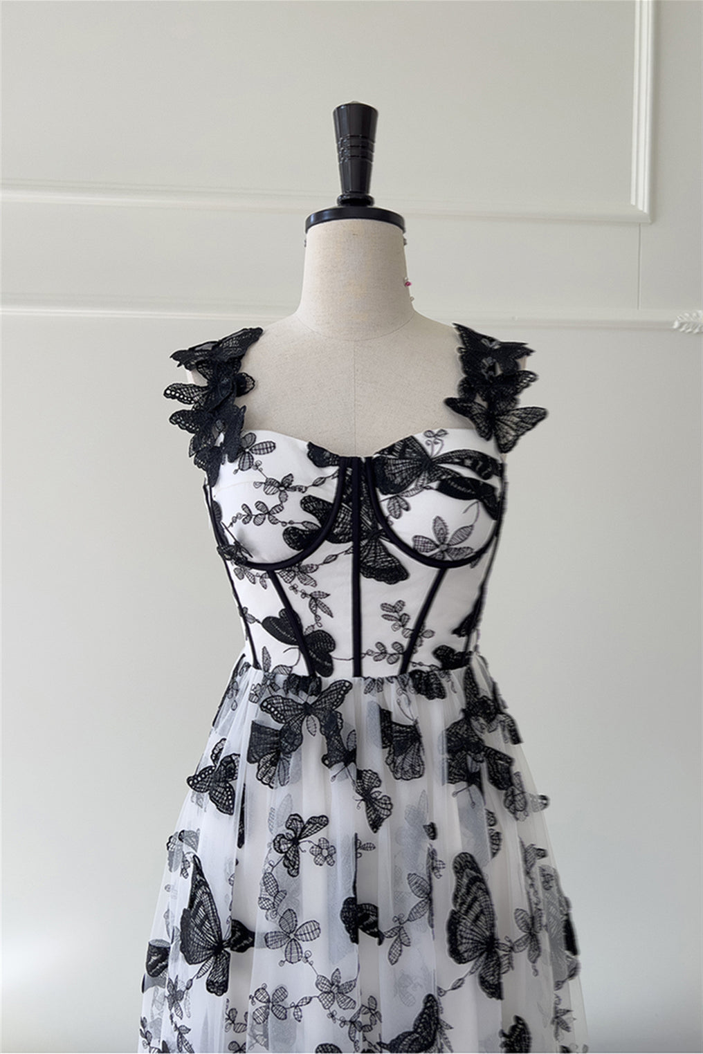 White Butterfly Embroidery A-line Long Dress PollyBoutique White Butterfly Embroidery A-line Long Dress PollyBoutique