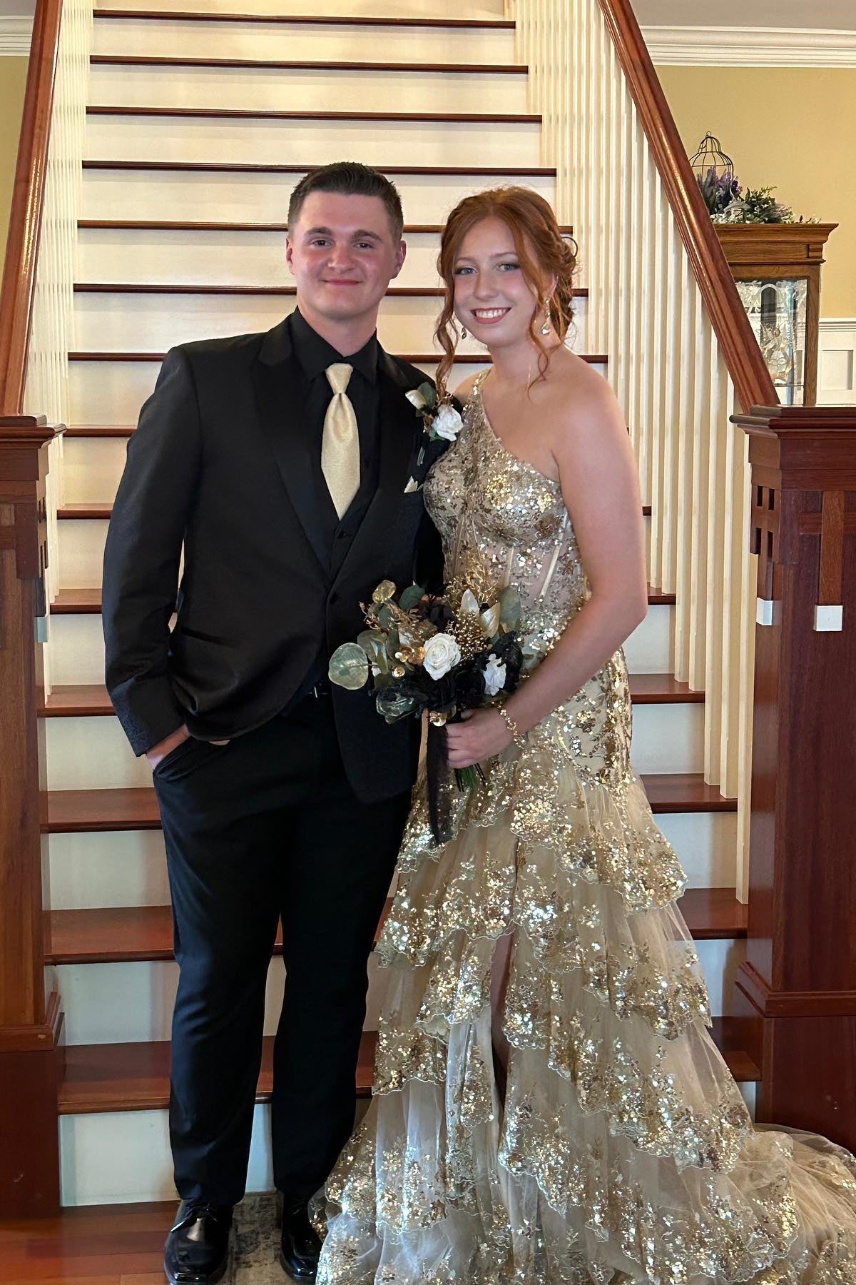 One Shoulder Gold Sequin Tiered Long Dress – PollyBoutique
