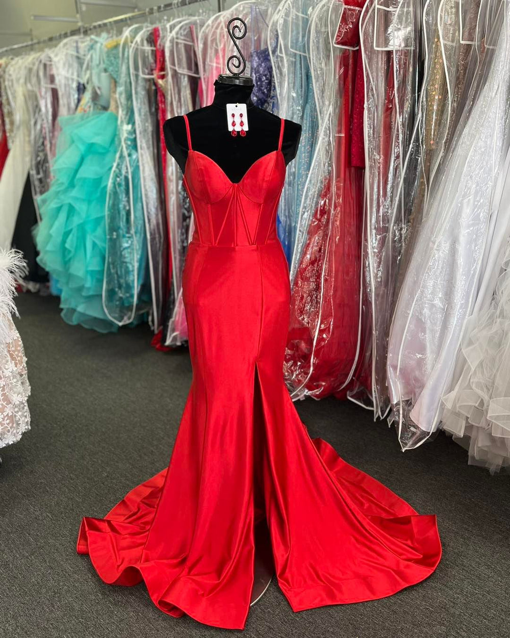 Straps Red Satin Mermaid Long Formal Dress