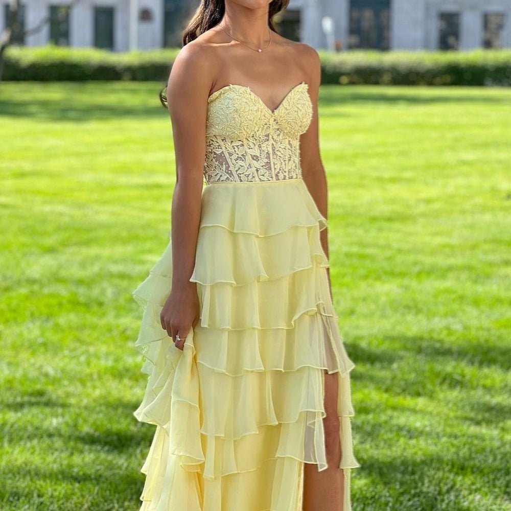 
                      
                        Sweetheart Lace and Chiffon Ruffle Long Prom Dress
                      
                    