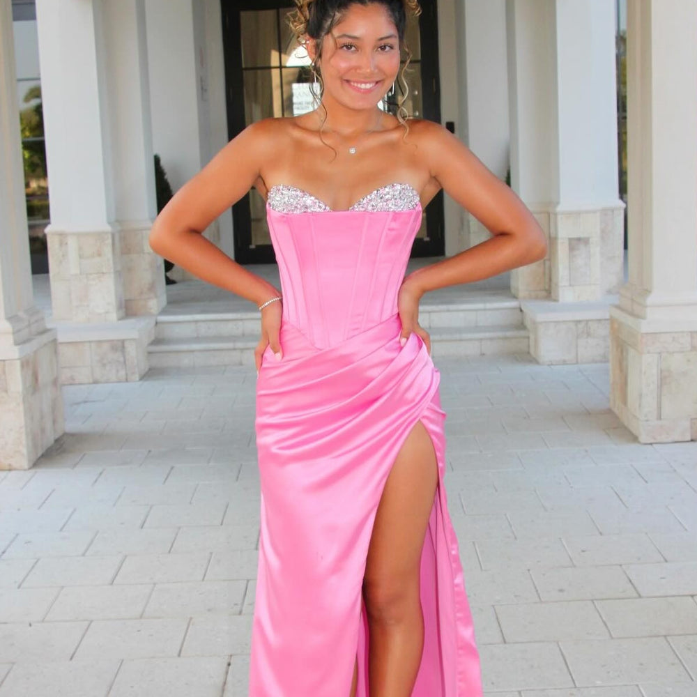 
                      
                        Beaded Neck Pink Pleated Mermaid Long Dress with Slit
                      
                    