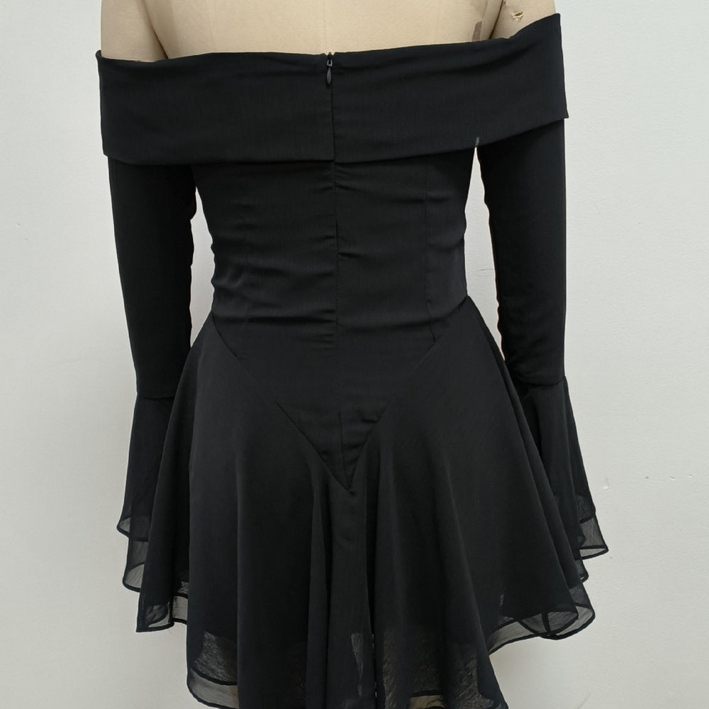 
                      
                        Bell Sleeves Red Bow Front A-line Short Dress
                      
                    