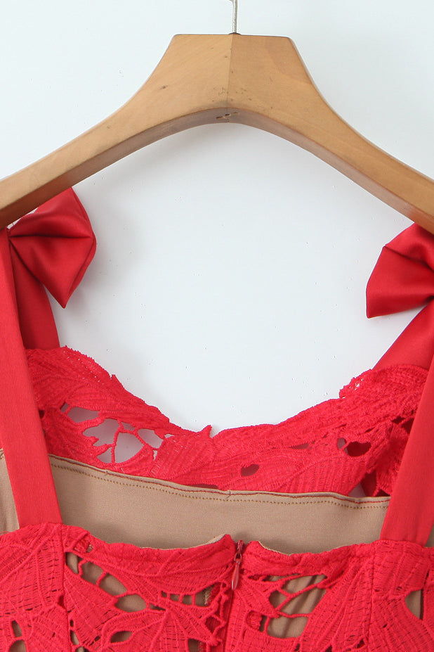 
                      
                        Bow Straps Red Floral Lace Bodycon Maxi Dress
                      
                    