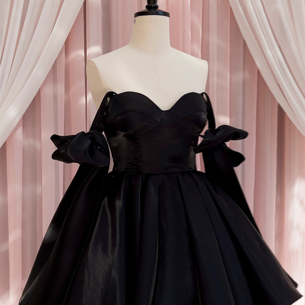 
                      
                        Bow Tie Black Pleated A-line Short Dress
                      
                    