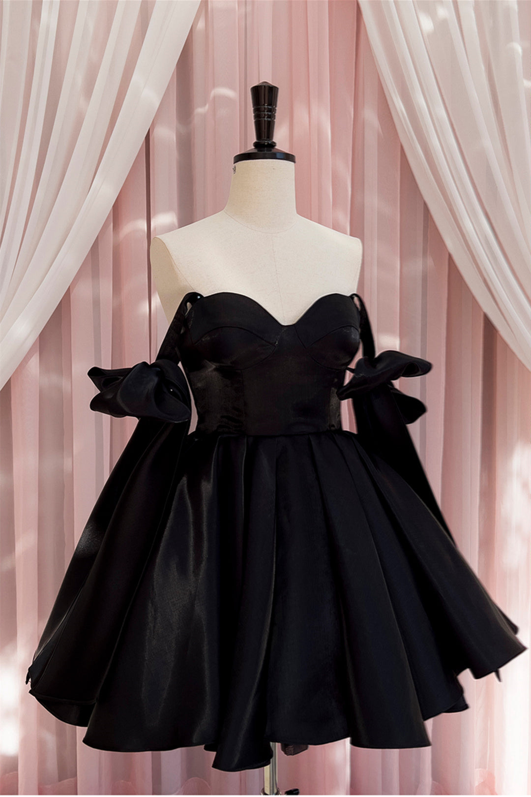Bow Tie Black Pleated A-line Short Dress – PollyBoutique