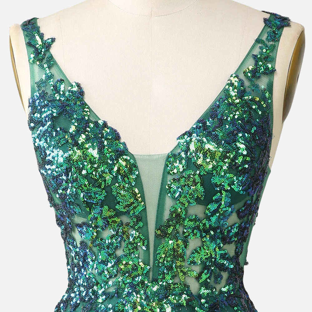 
                      
                        Dark Green Sequin Appliques Short Homecoming Dress
                      
                    