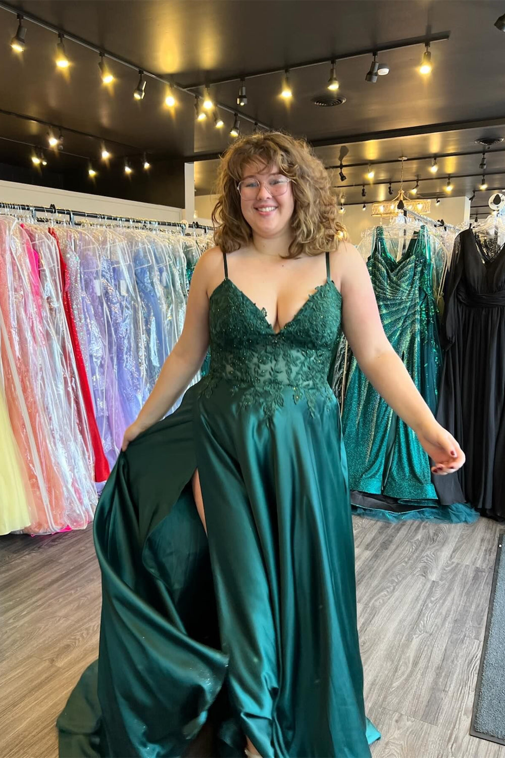 Emerald Green Appliques Satin Long Formal Dress