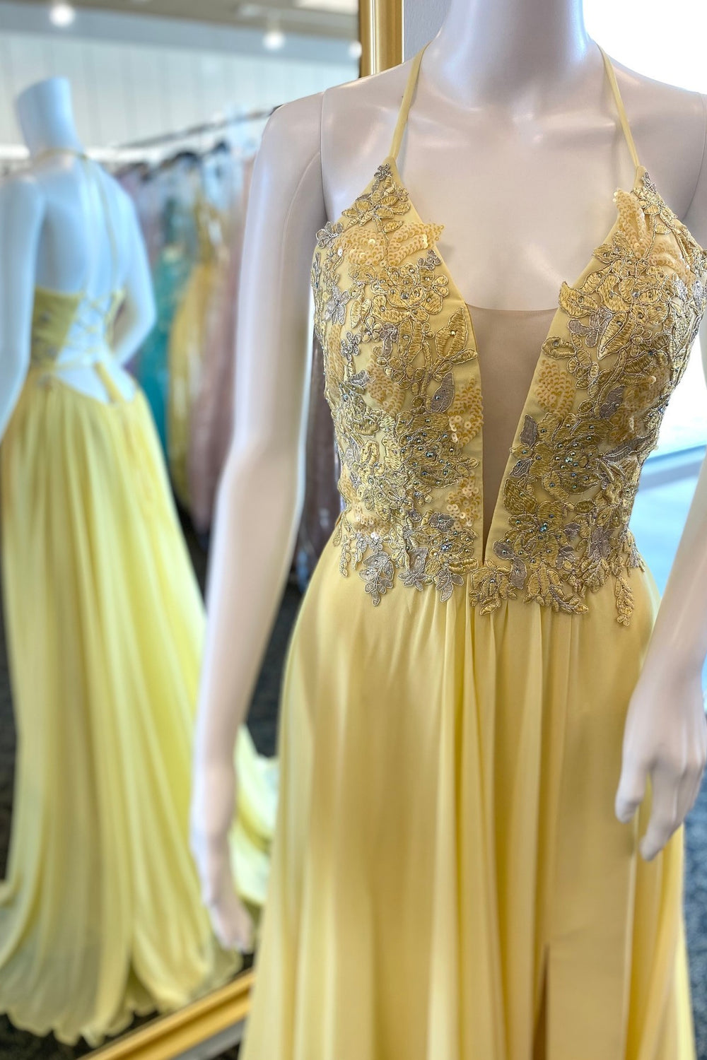 Halter Yellow Appliques Chiffon Long Formal Dress