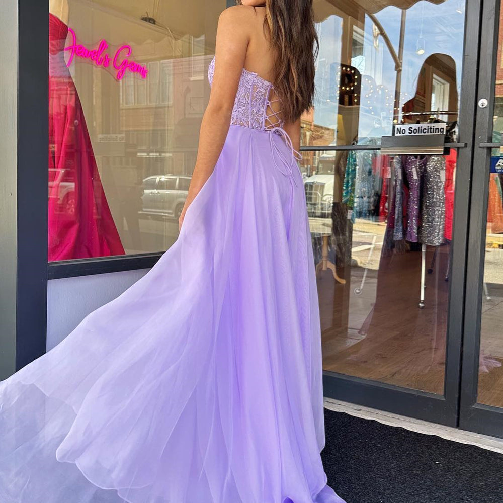 
                      
                        Lavender Appliques Long Dress with Detachable Sleeves
                      
                    