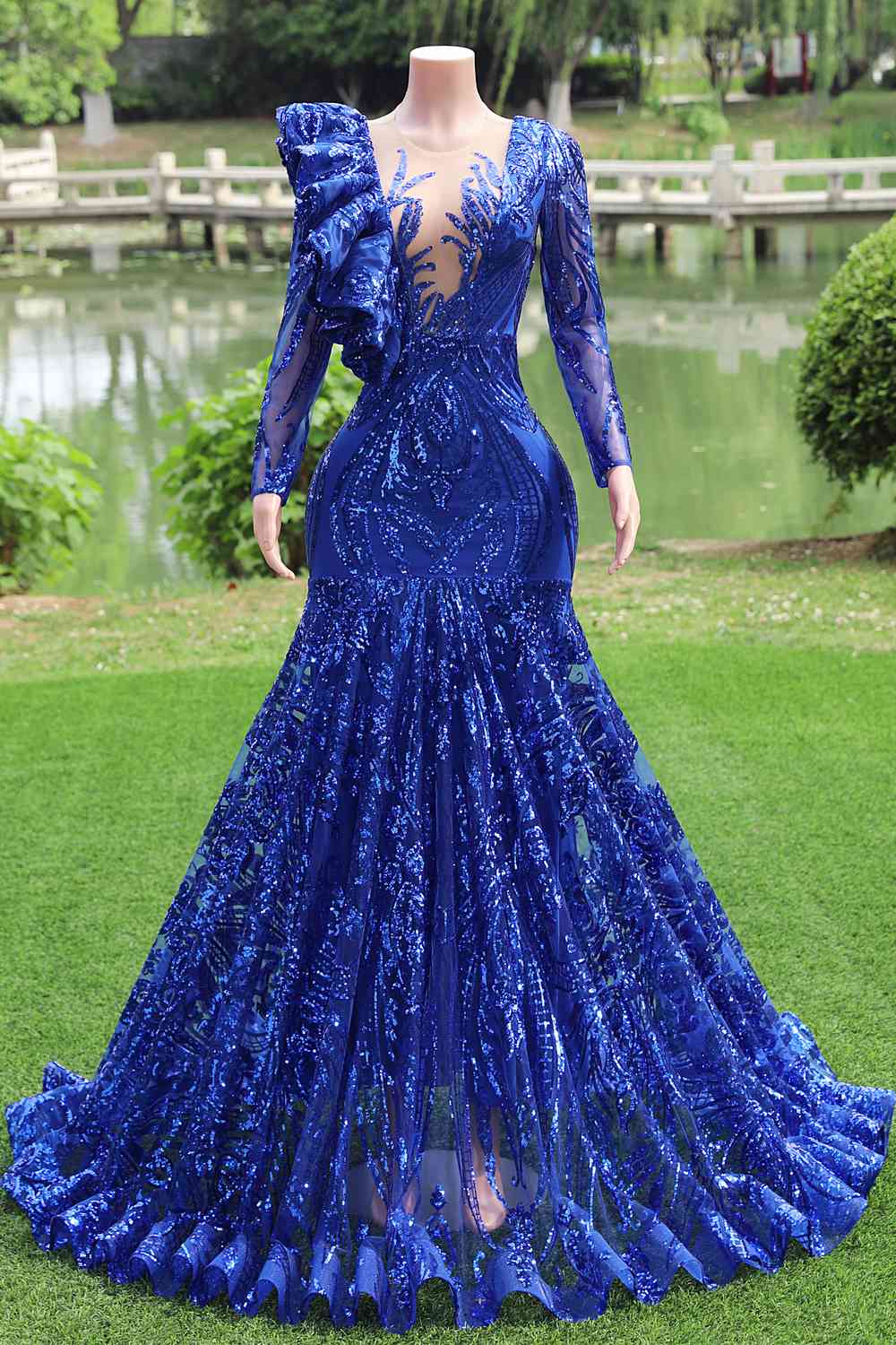 Long Sleeves Royal Blue Sequin Mermaid Long Dress