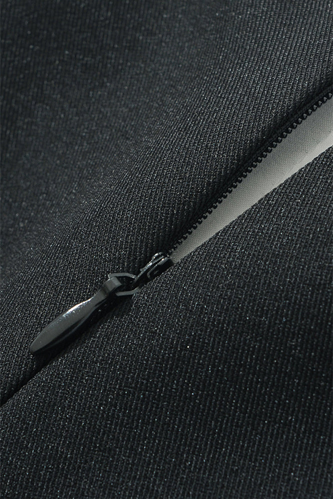 
                      
                        Off the Shoulder Black and White Pleated Short Dress
                      
                    