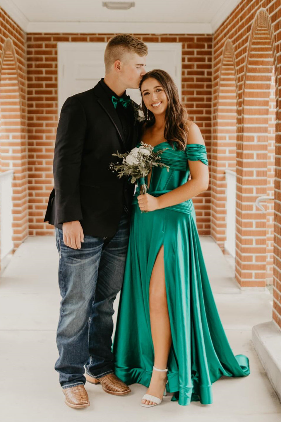 Off the Shoulder Emerald Green Twist Long Dress