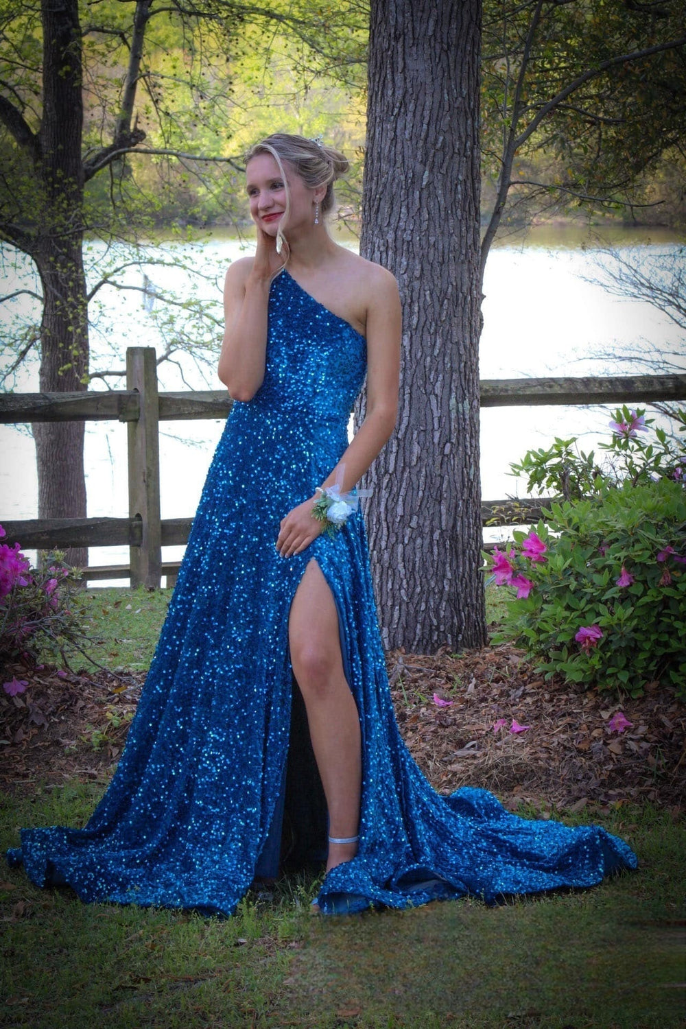 One Shoulder Royal Blue Sequin Long Dress with Slit