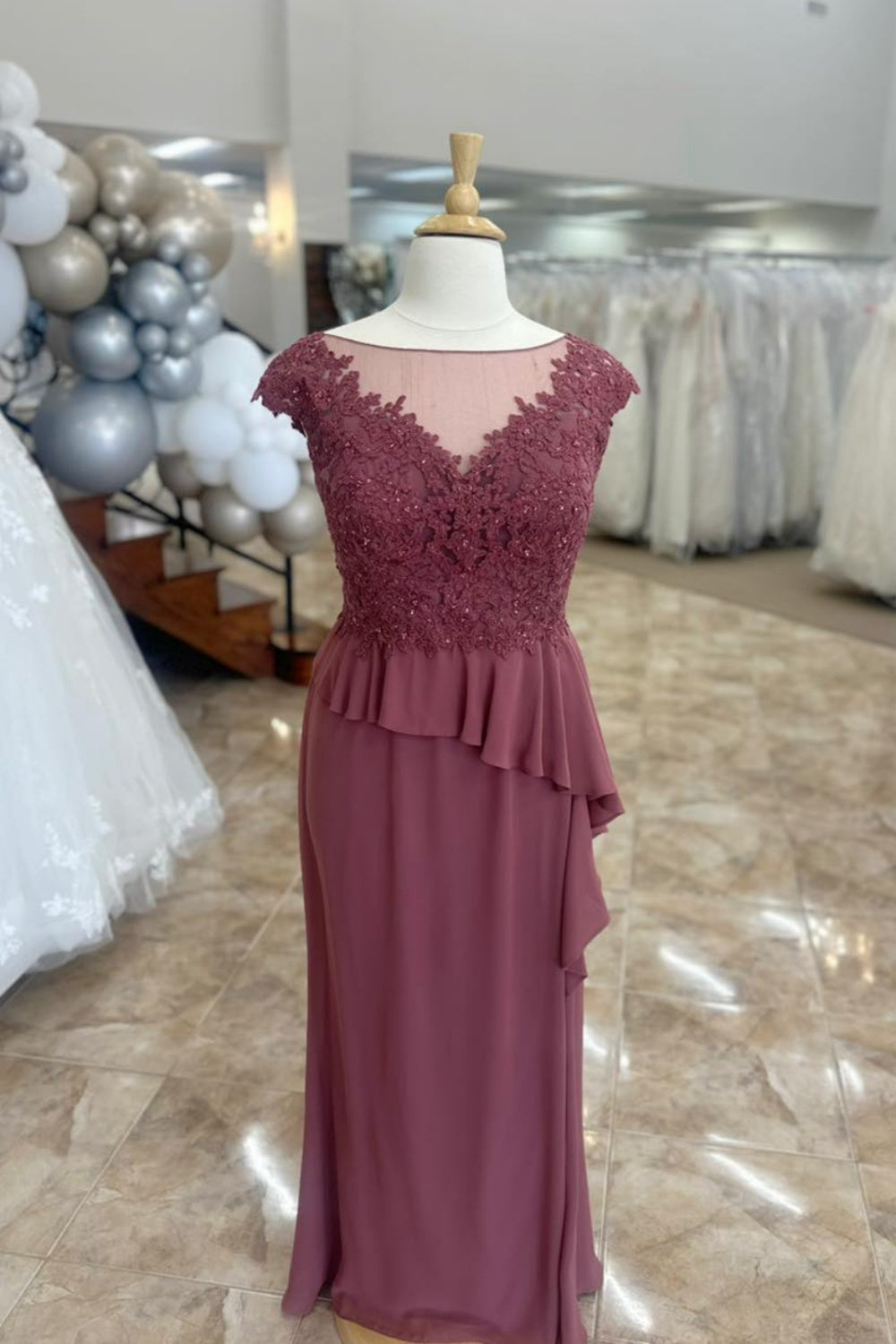 Round Neck Dusty Rose Appliques Mother of Bride Dress