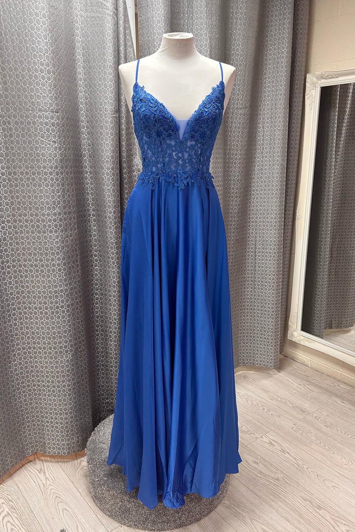 Royal Blue Lace Appliques Long Formal Dress – PollyBoutique