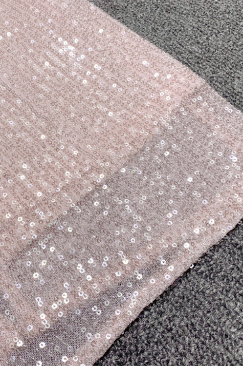 
                      
                        Spaghetti Straps Light Pink Sequin Column Long Dress
                      
                    