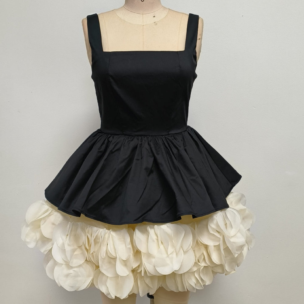 
                      
                        Square Neck Black 3D Floral A-line Short Dress
                      
                    