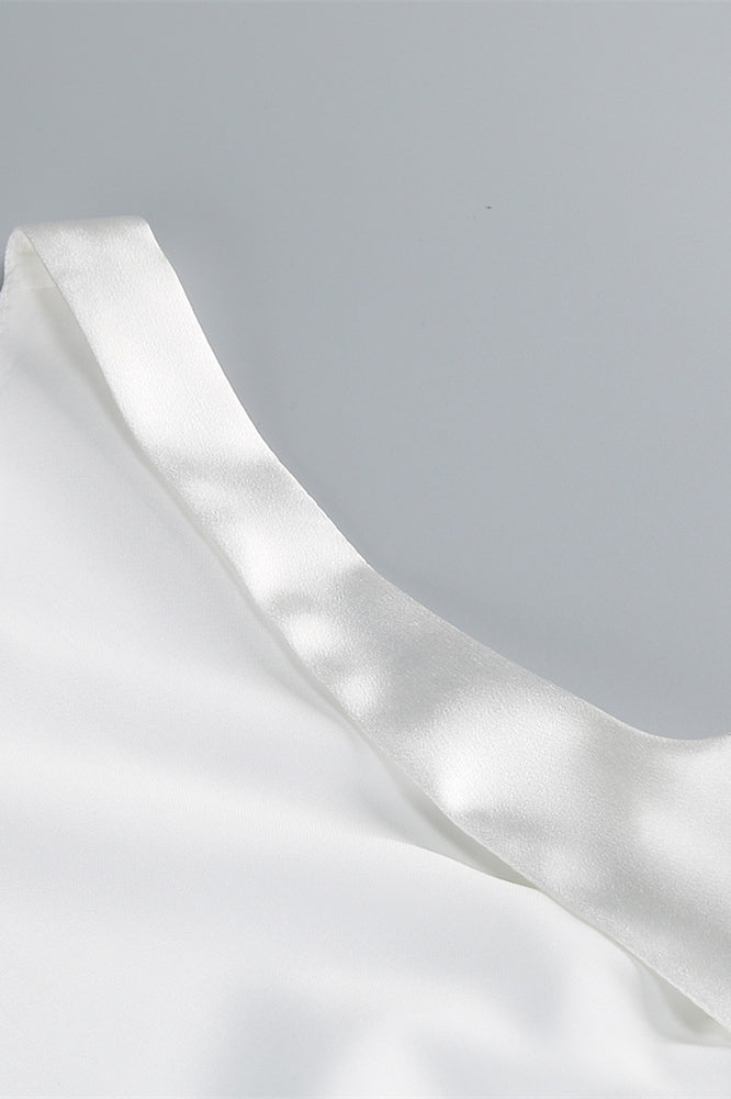 
                      
                        Square Neck White Open Back Short Dress with Rosette
                      
                    