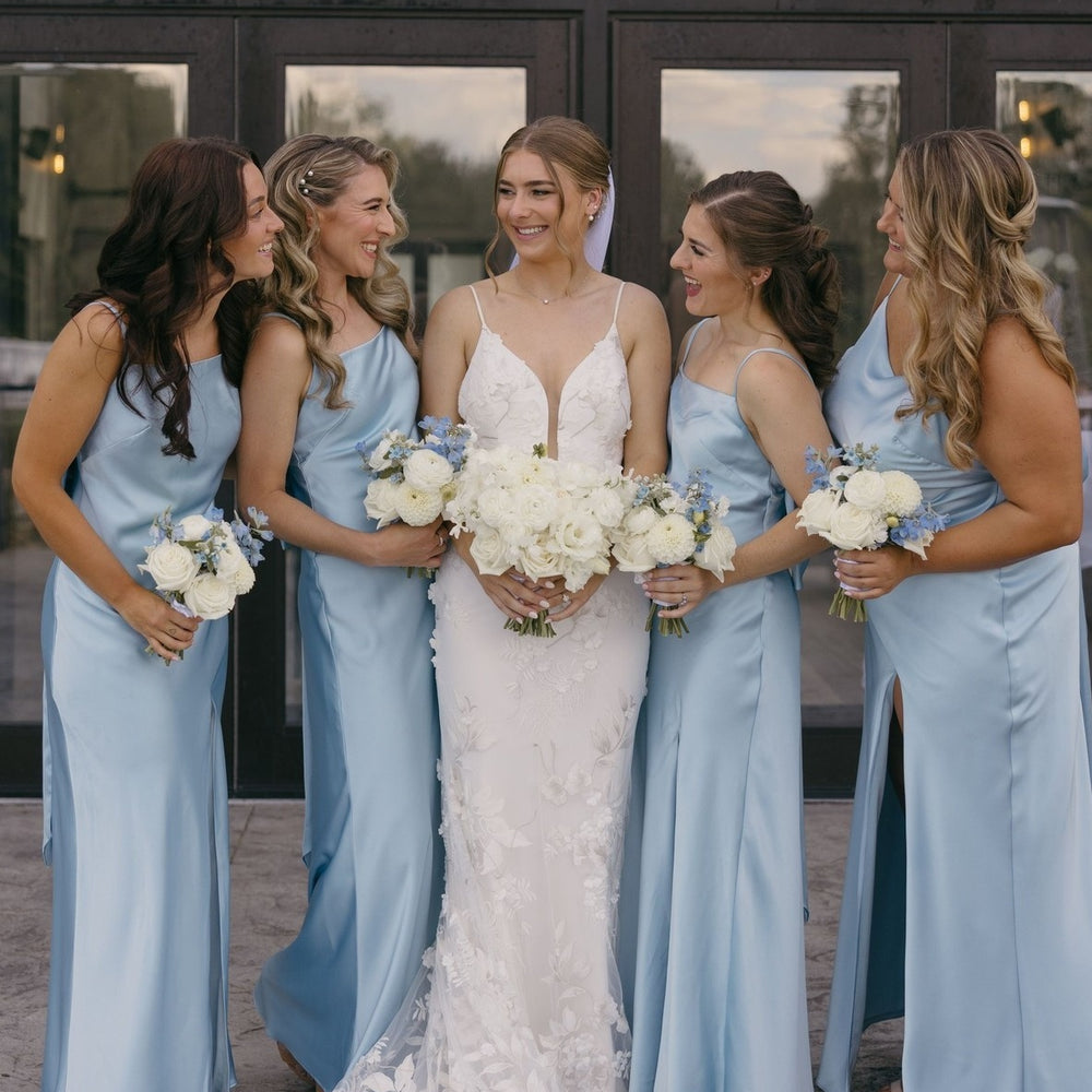 
                      
                        Square Neck Blue Back Bow Bridesmaid Dresses with Slit
                      
                    