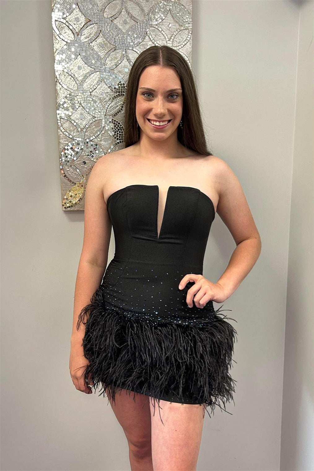 Strapless Black Sheath Short Dress with Feather – PollyBoutique