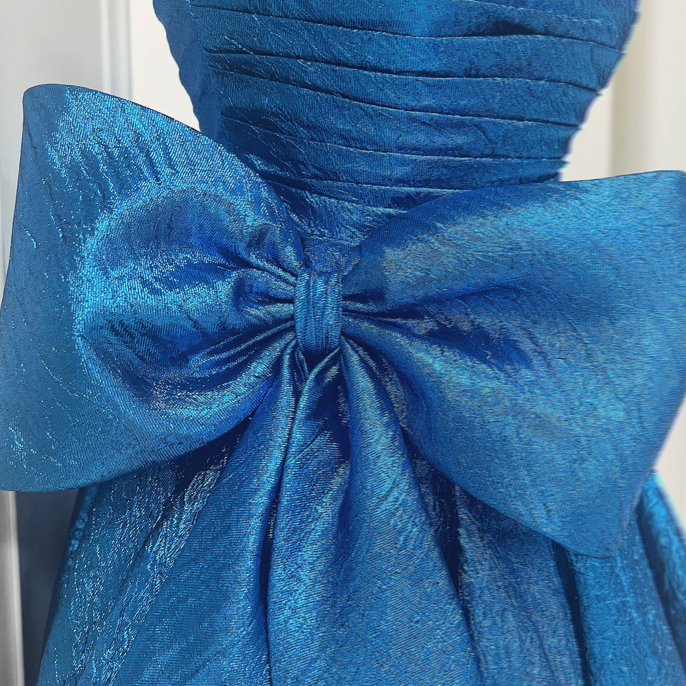 
                      
                        Strapless Royal Blue Ruched Short Dress with Bow
                      
                    