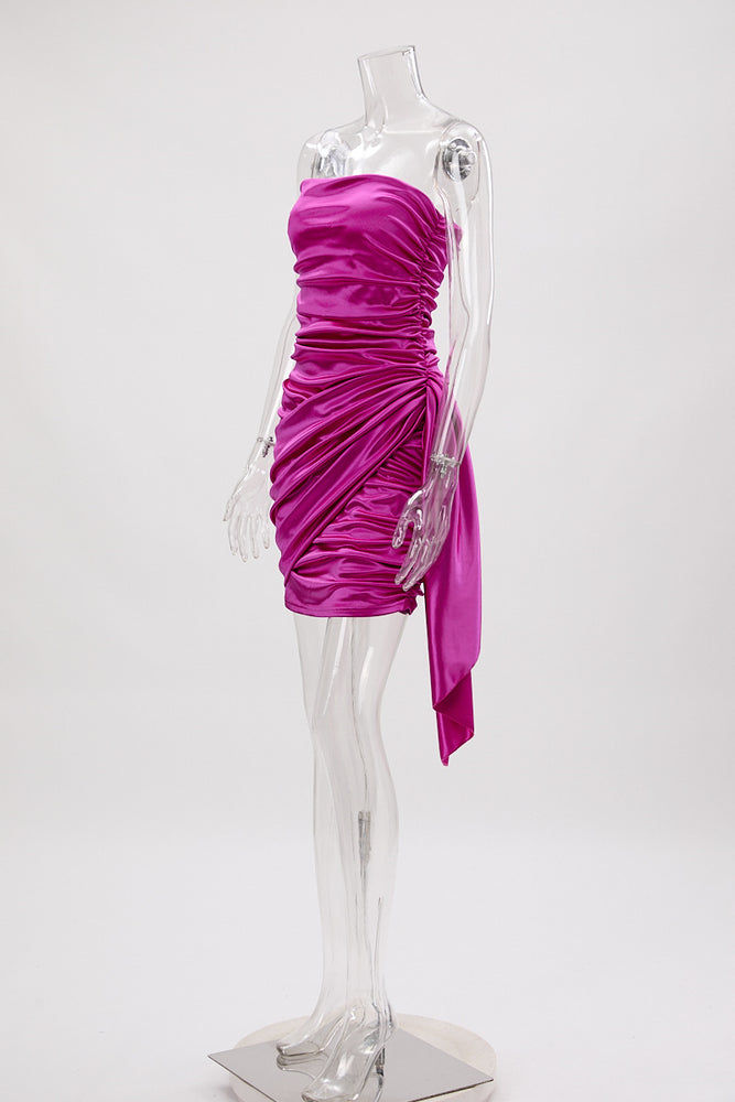 
                      
                        Strapless Fuchsia Ruched Tight Short Dress
                      
                    