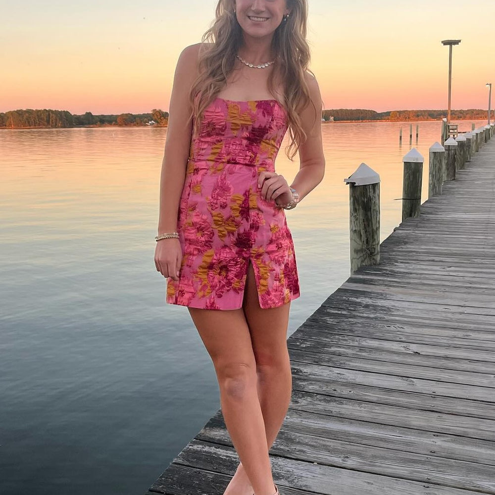 
                      
                        Strapless Pink Jacquard Short Dress with Slit
                      
                    
