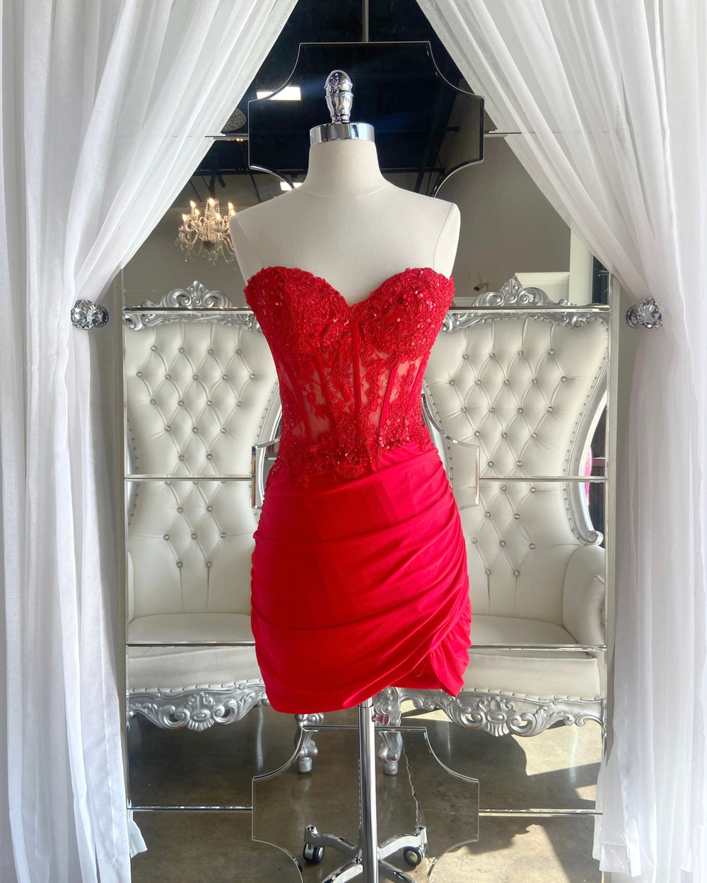 Strapless Red Appliques Ruched Bodycon Short Dress