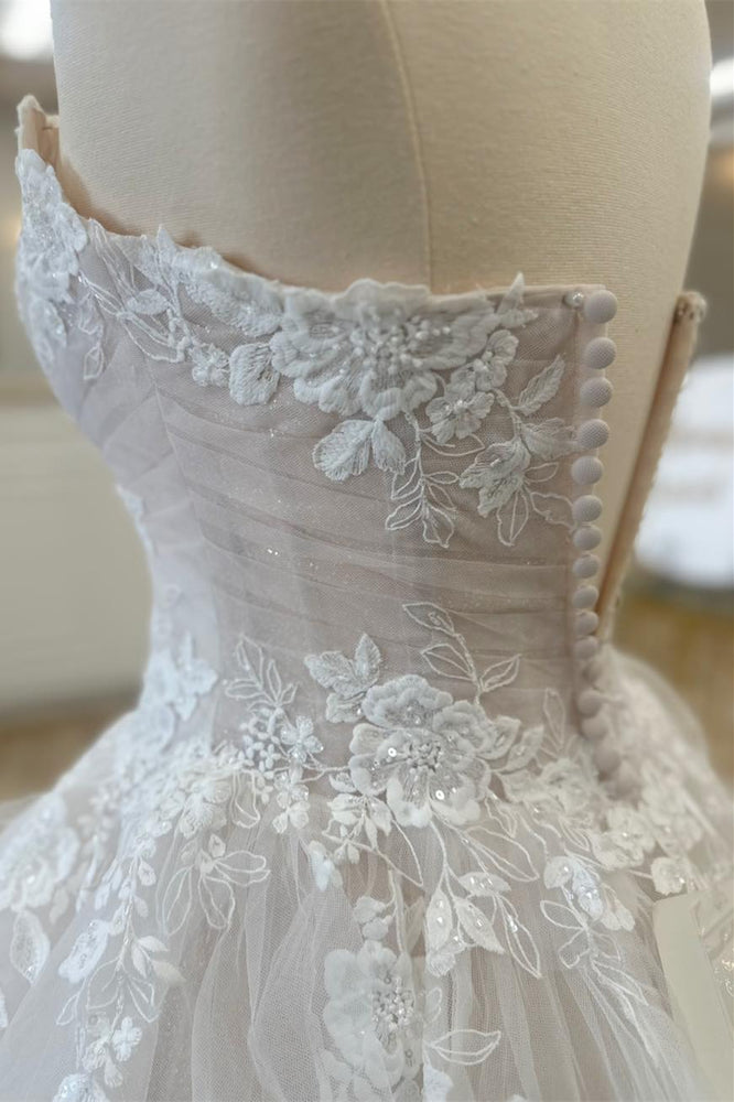 
                      
                        Strapless White Appliques Ruffled Wedding Dress
                      
                    