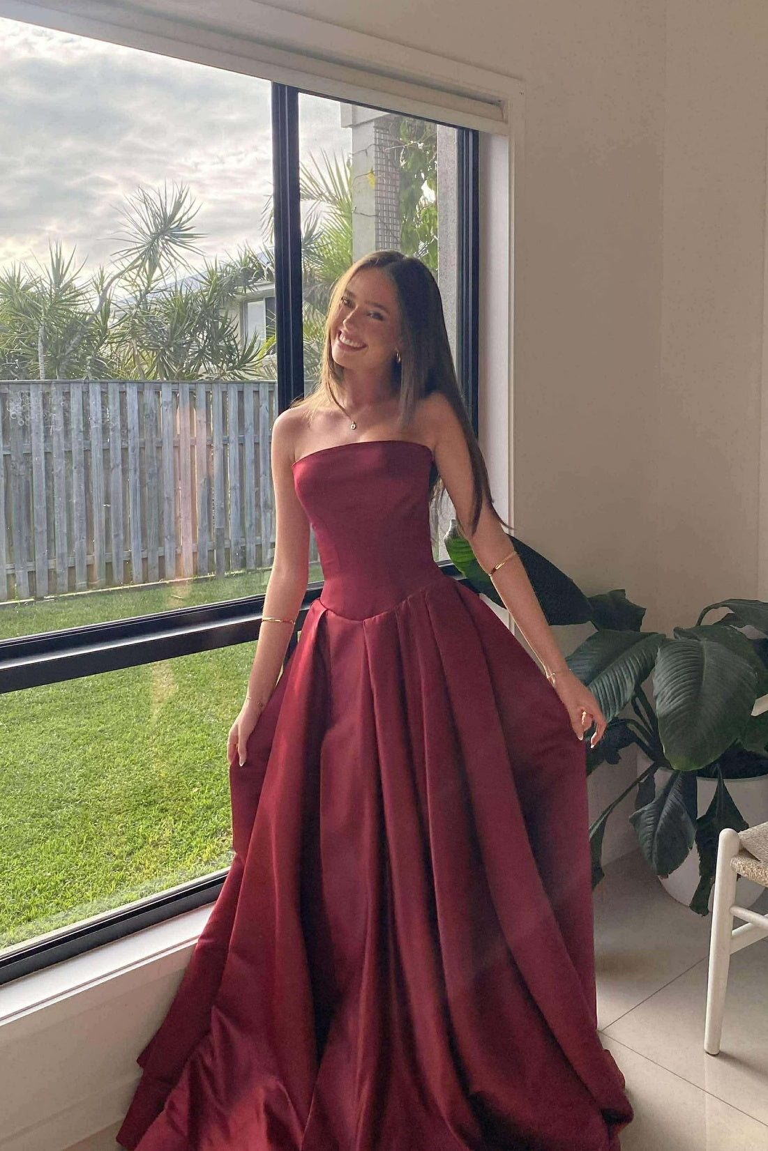 Strapless Wine Red Pleated Long Dress with Slit – PollyBoutique