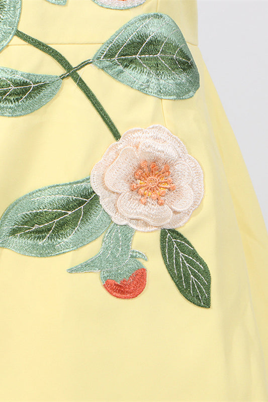 
                      
                        Strapless Yellow 3D Floral A-line Short Dress
                      
                    