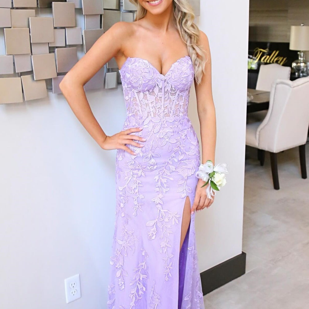 
                      
                        Strapless Yellow Lace Appliques Long Prom Dress
                      
                    