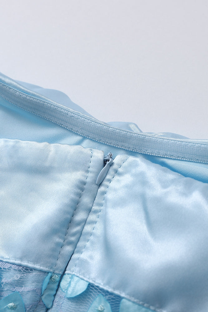 
                      
                        Strapless Blue Teardrop Sheath Long Dress
                      
                    