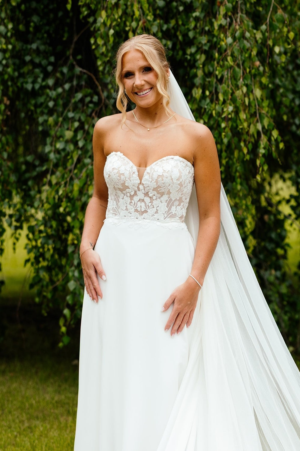 Strapless Ivory Appliques Button Back Wedding Dress