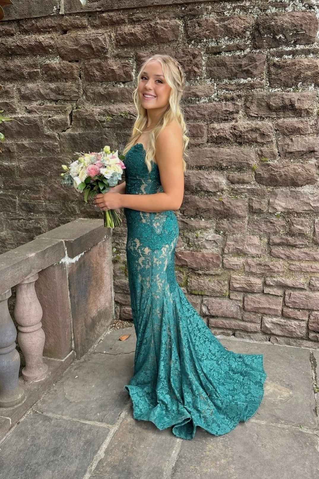 Strapless Red Lace Appliques Mermaid Long Dress