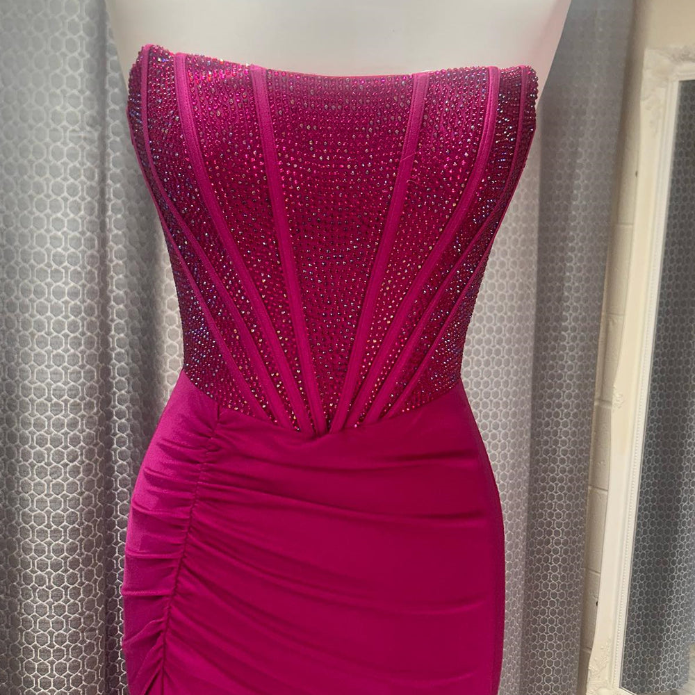 
                      
                        Strapless Fuchsia Ruched Mermaid Long Party Dress
                      
                    