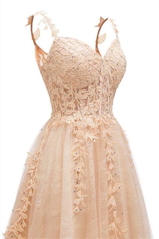 
                      
                        Straps Champagne Lace Appliques Short Dress
                      
                    