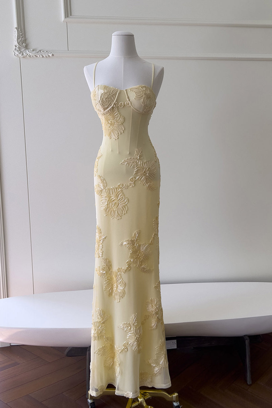 Straps Lemon Floral Appliques Fitted Maxi Dress