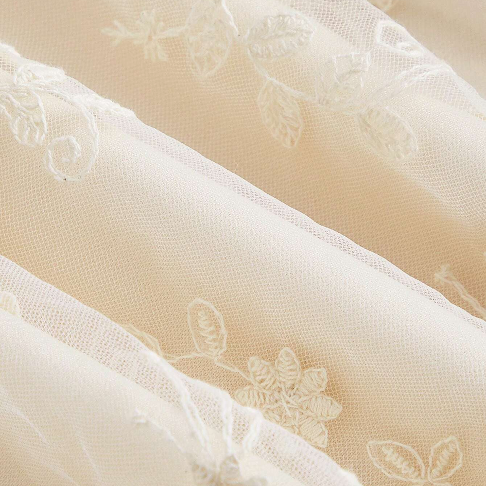 
                      
                        Straps White Floral Embroidery Short Princess Dress
                      
                    