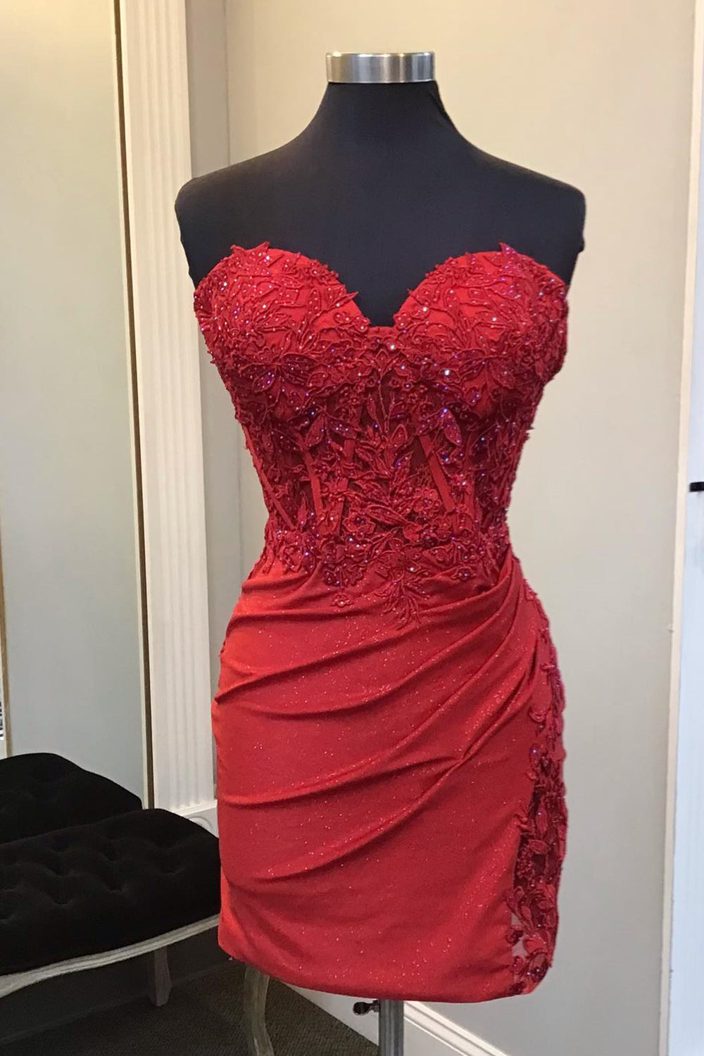 Sweetheart Red Appliques Bodycon Short Dress