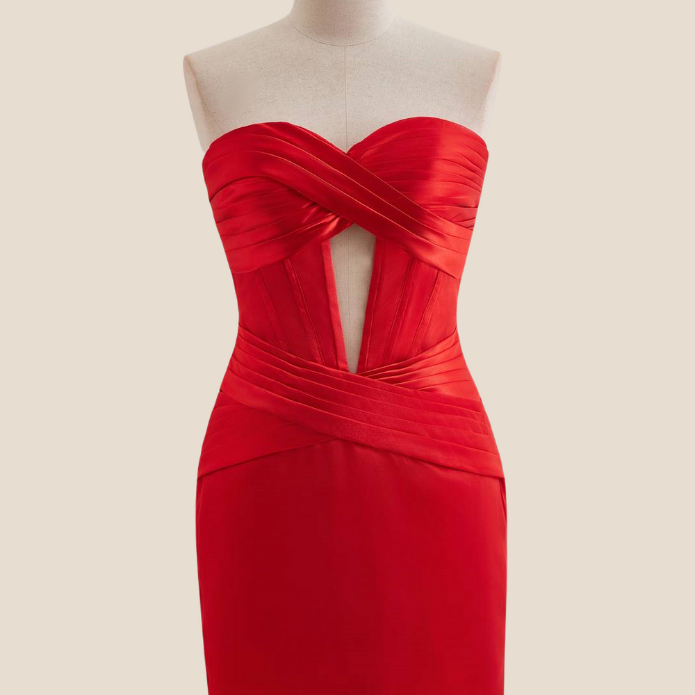 
                      
                        Sweetheart Red Twist Bodycon Short Dress
                      
                    