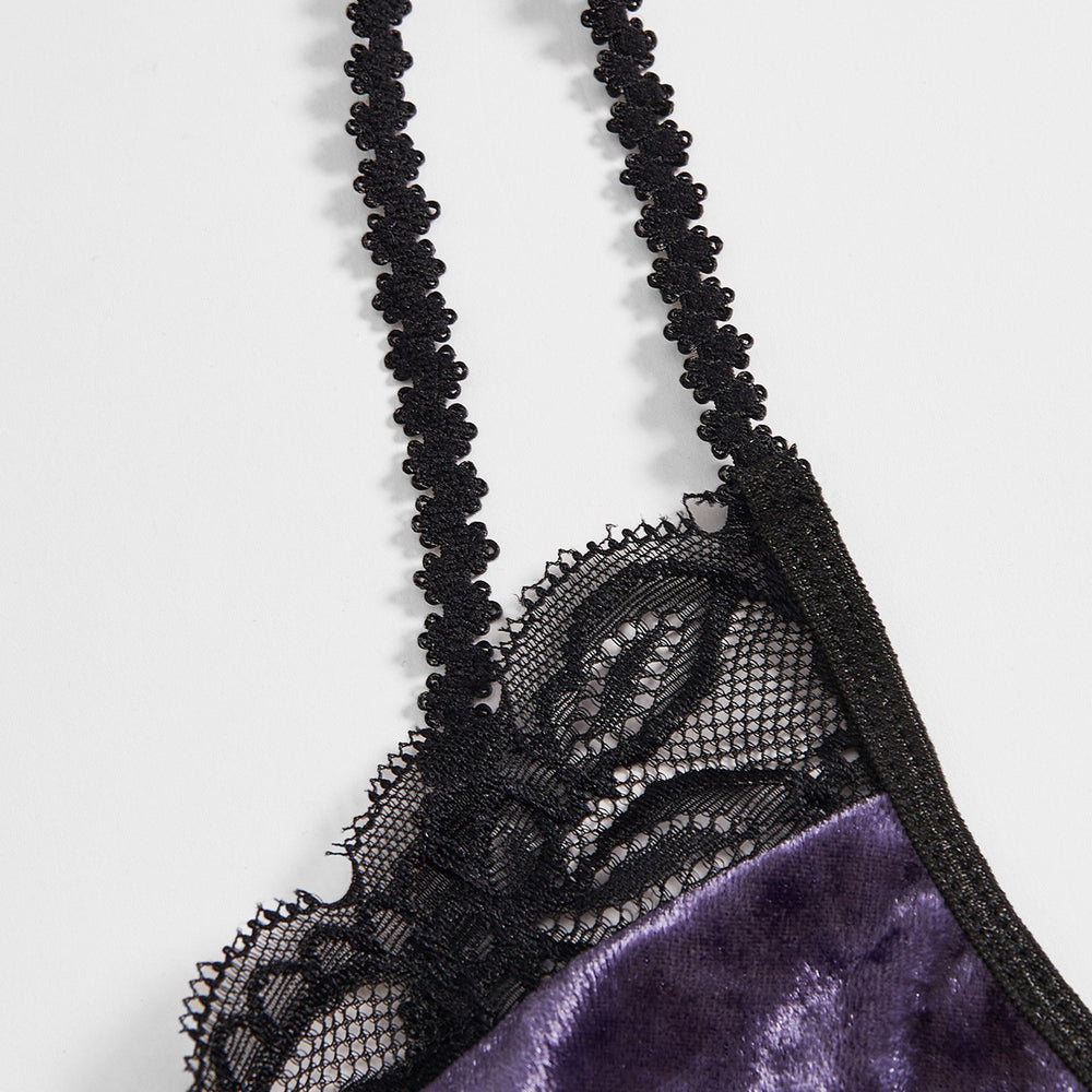 
                      
                        V-neck Black and Purple Cross Lace Splice Velvet Top
                      
                    