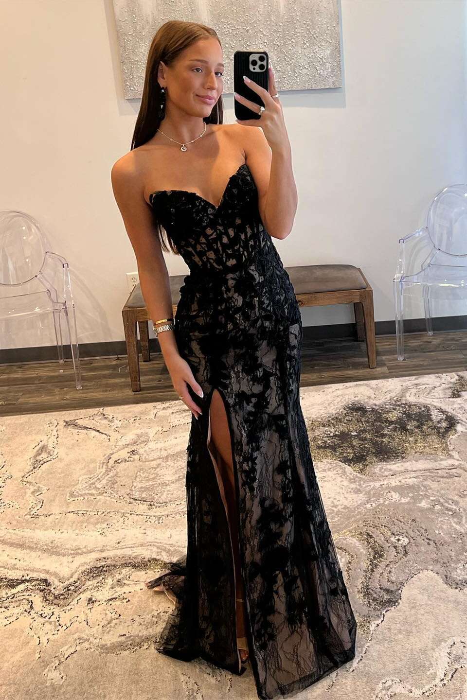 V-neck Black Lace Appliques Mermaid Long Dress