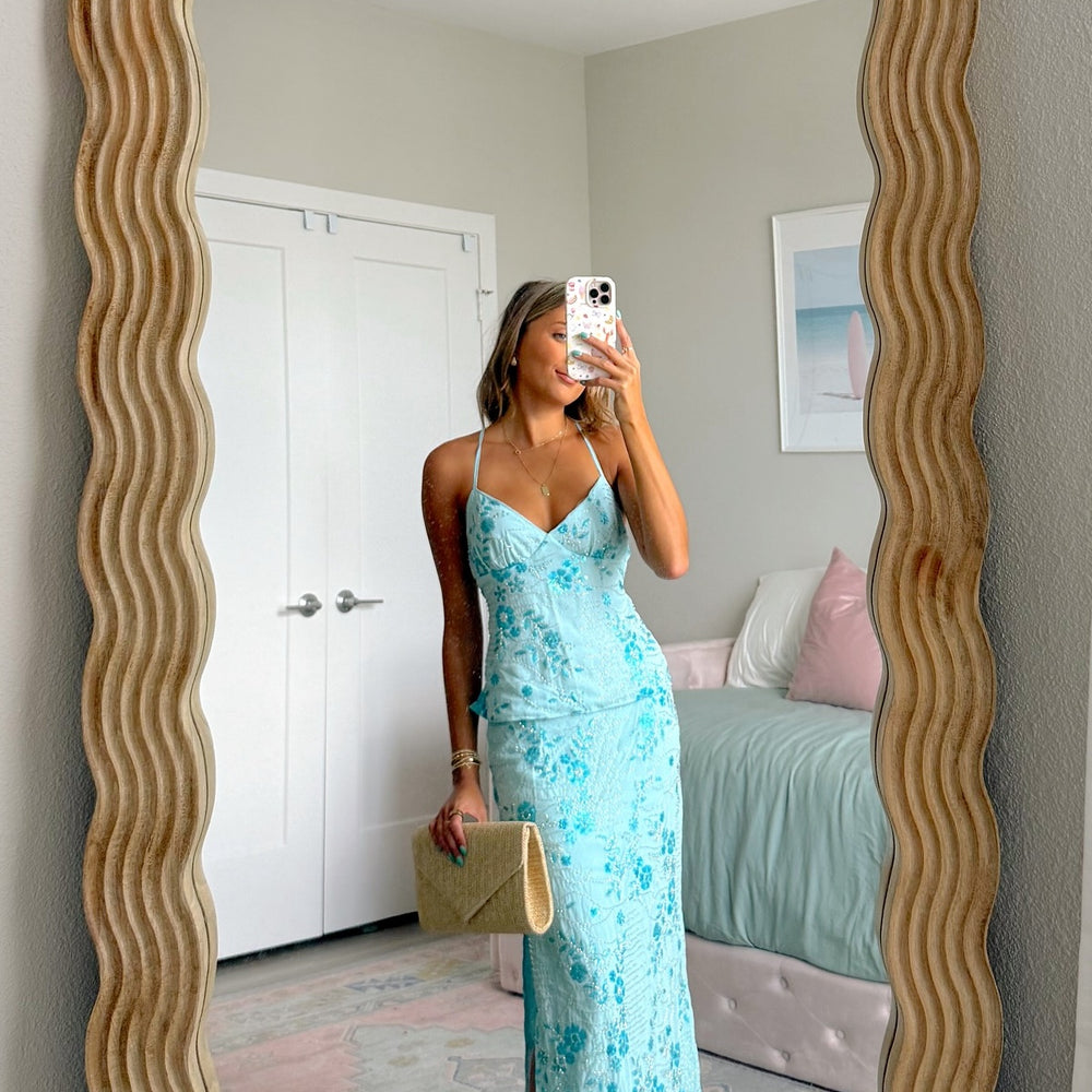 
                      
                        V-neck Blue Floral Beaded Sheath Long Dress
                      
                    