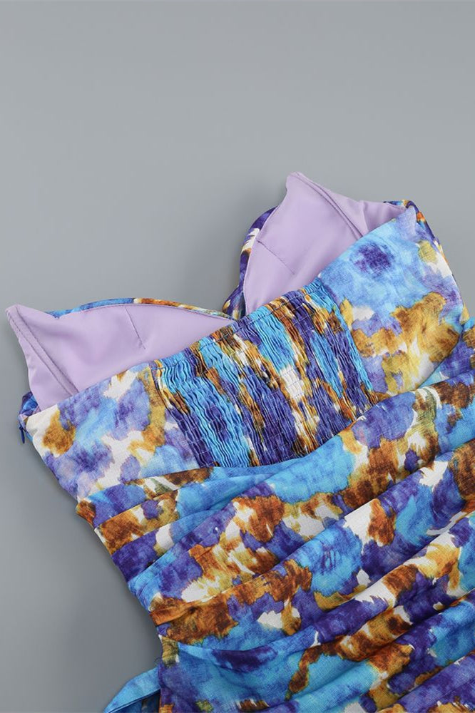 
                      
                        V-neck Blue Floral Print Romper with Streamer
                      
                    