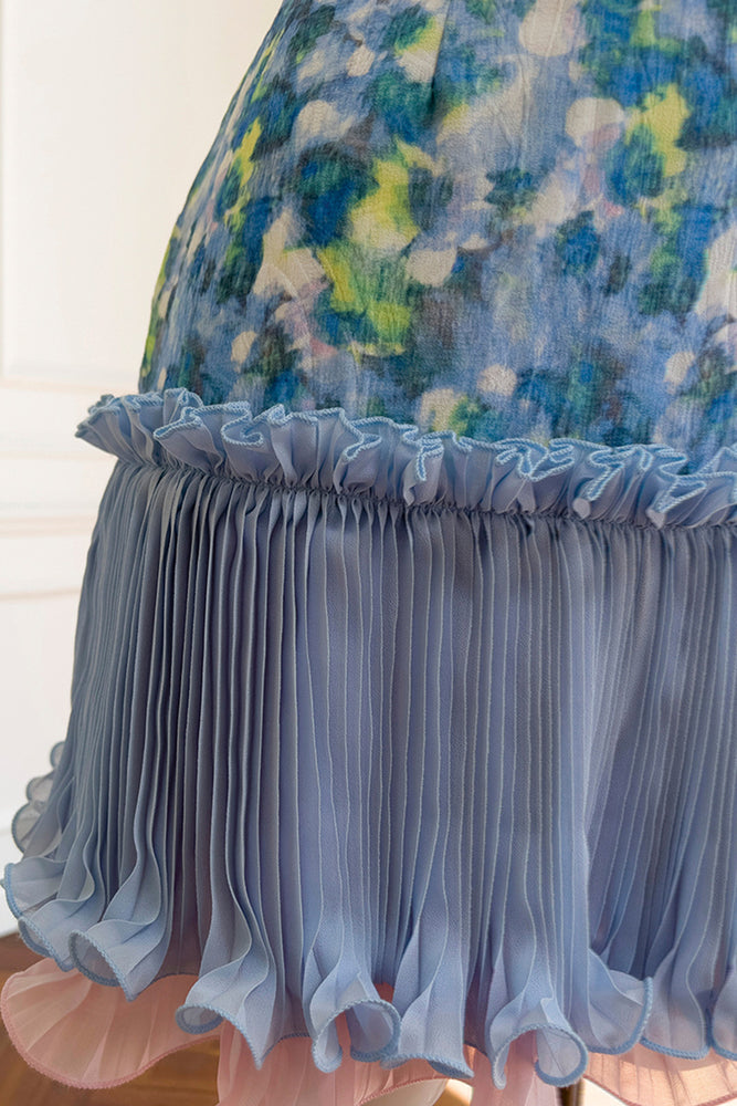 
                      
                        V-neck Blue Floral Print Ruffled Hem Short Dress
                      
                    