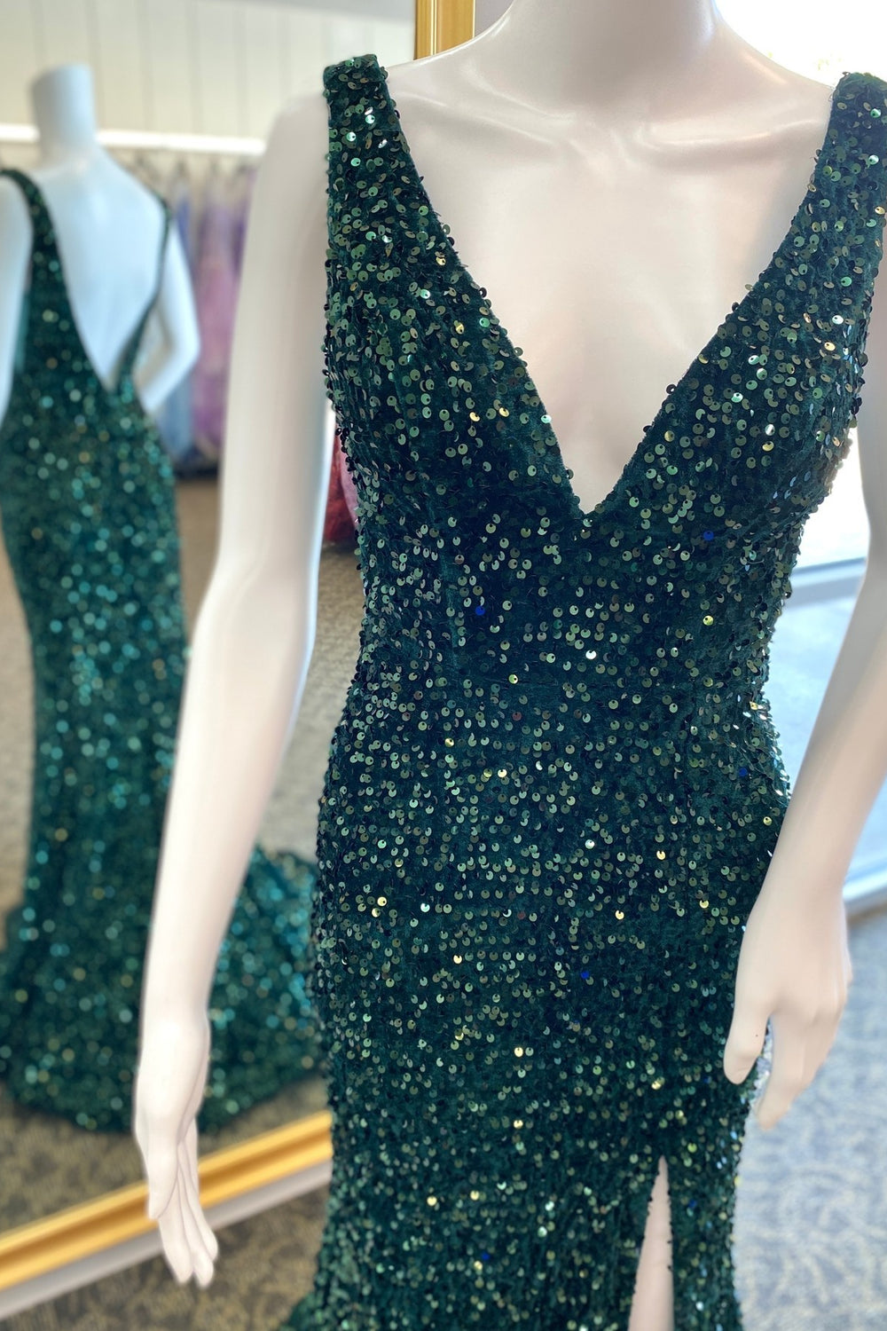 V-neck Dark Green Sequin Mermaid Formal Dress