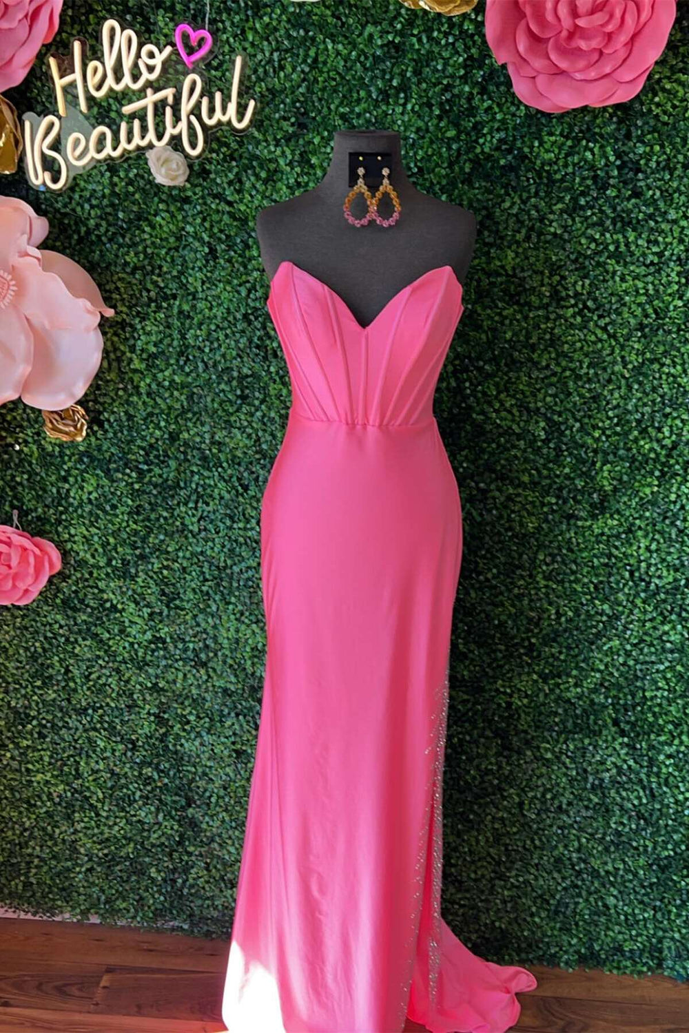 V-neck Pink Mermaid Long Dress with Beaded Slit