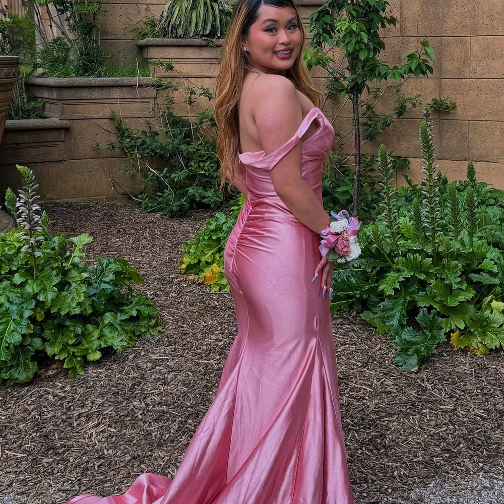 
                      
                        V-neck Pink Satin Mermaid Satin Long Dress
                      
                    