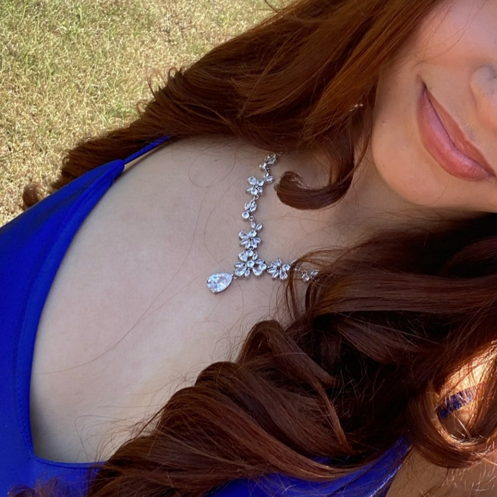 
                      
                        V-neck Royal Blue Back Tie Mermaid Long Dress
                      
                    